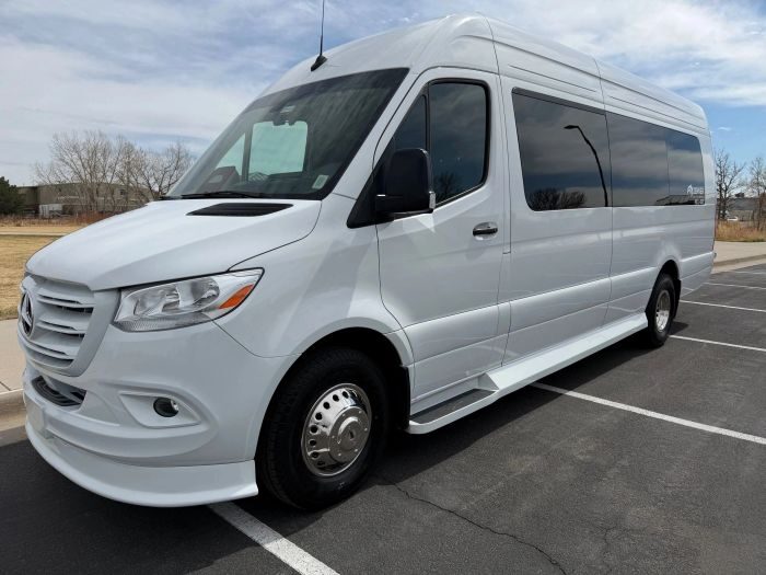 White Mercedes Sprinter – Woody Creek limo service